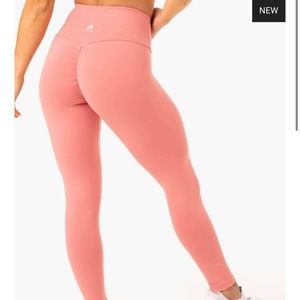 NWT Ryderwear SCRUNCH BUM LEGGINGS 🔥